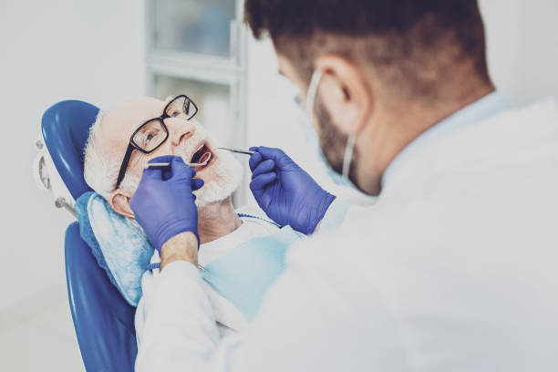 Best Emergency Tooth Extraction  in Oronoque, CT